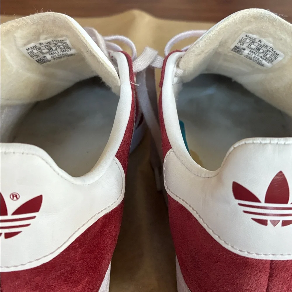 adidas classic timeless